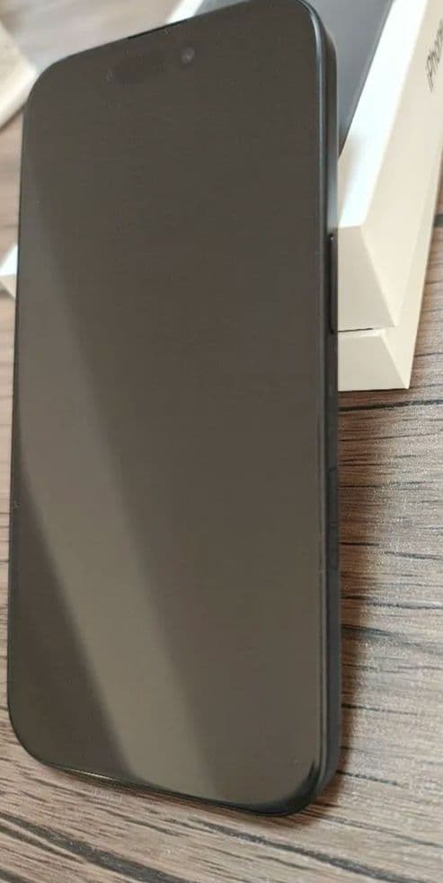 iPhone 16 128　Apple購入 SIMフリー 美品 バッテリー95％