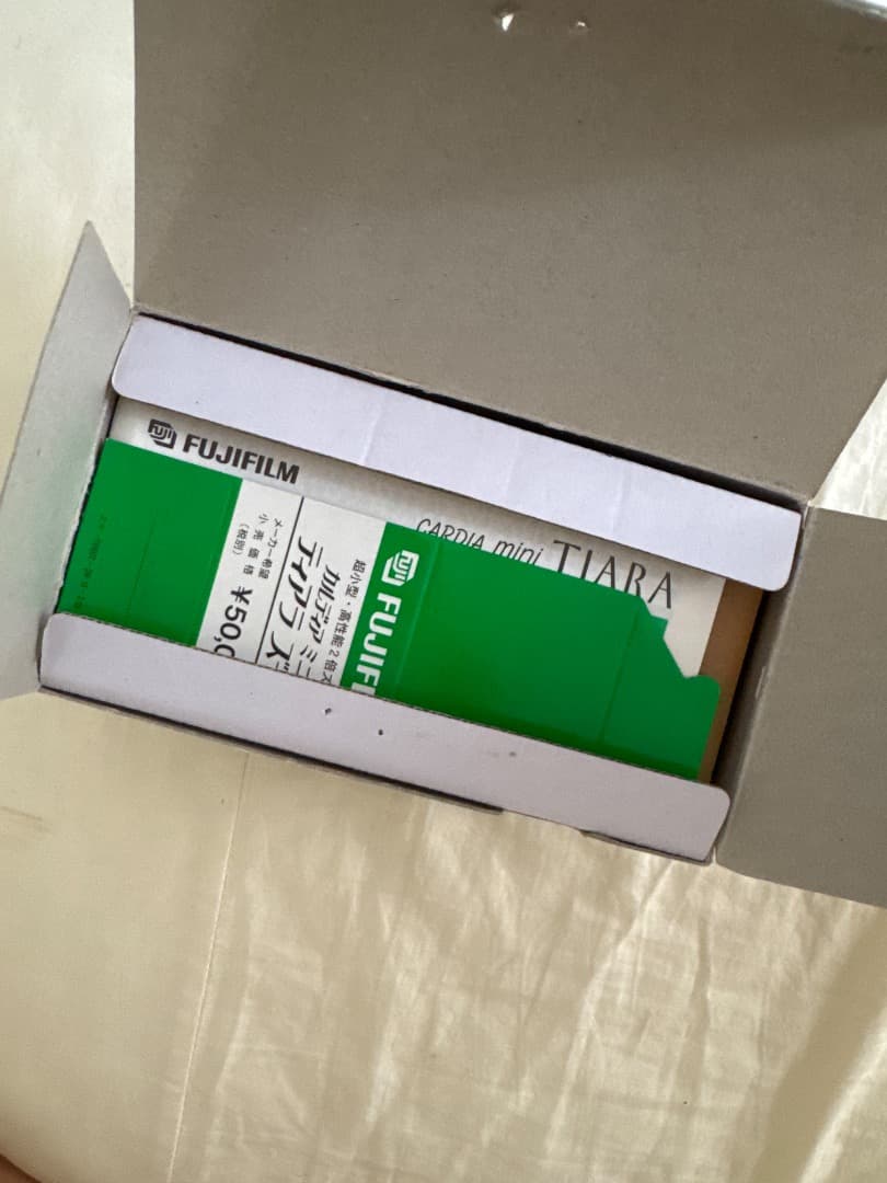 フィルムカメラ FUJIFILM cardia mini TIARA ZOOM