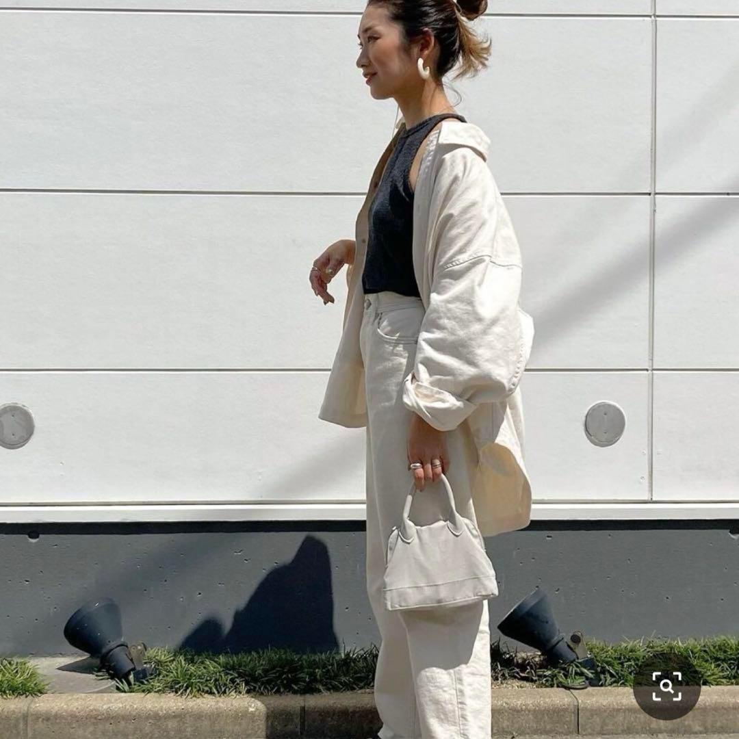 CLANE バックスクイーズデニムジャケット ホワイト　クラネ　gジャン　洗える