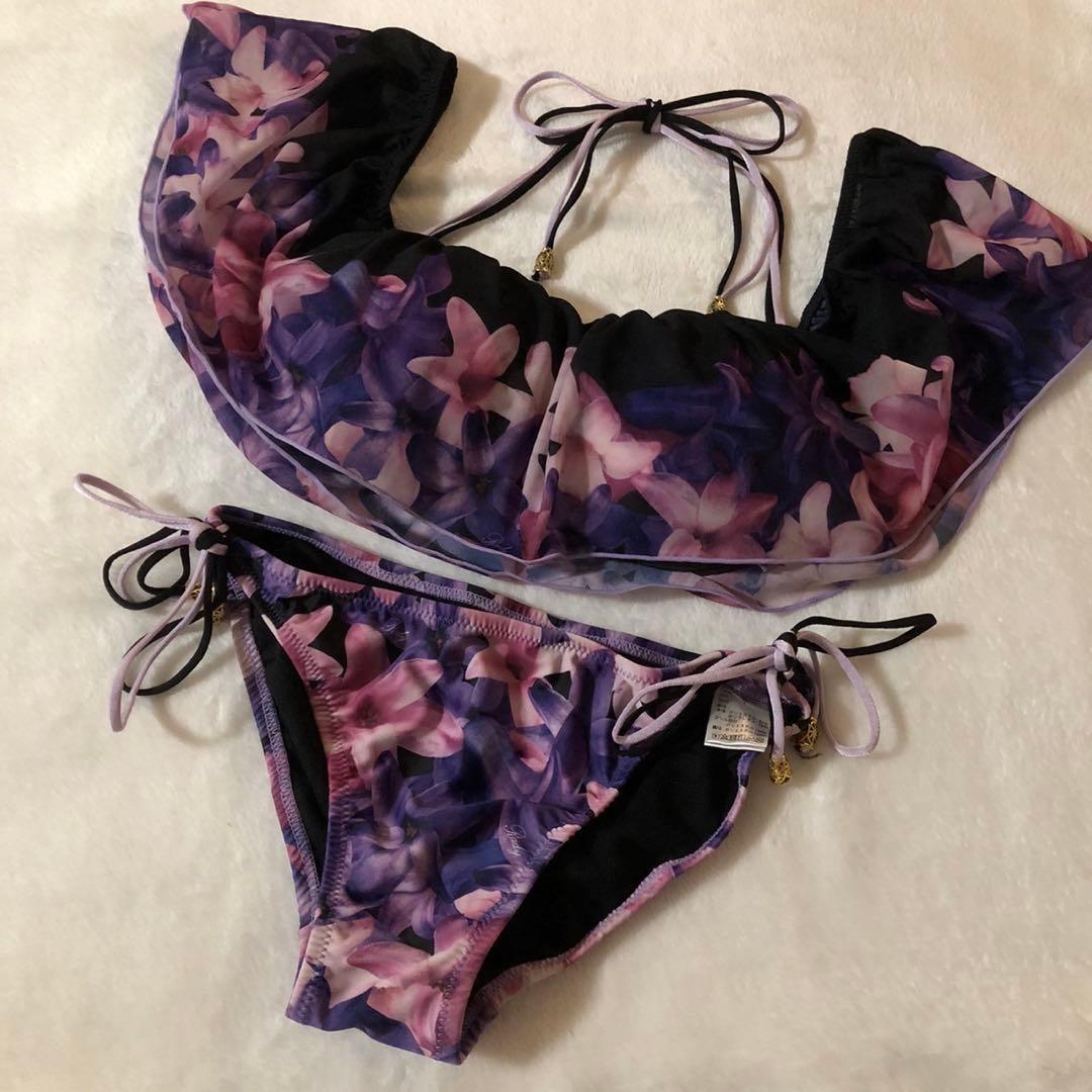 radyリゾフラビキニ　水着