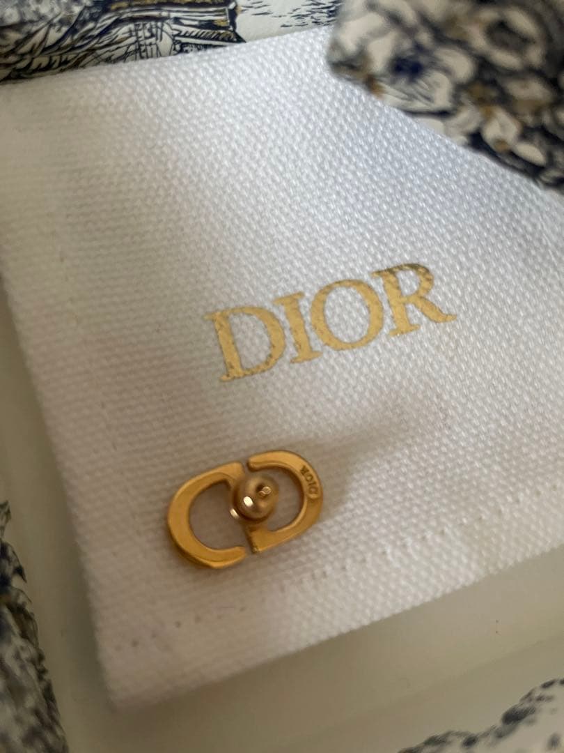 ディオールPetit CD スタッドピアス　ピンクゴールド　ローズゴールド　片耳