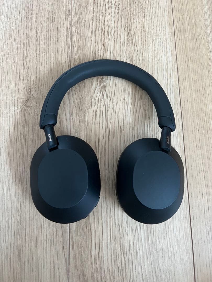 SONY　WH-1000XM5　ワイヤレスノイズキャンセリングステレオヘッドホン