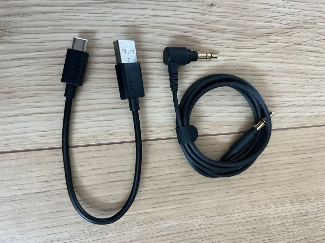 SONY　WH-1000XM5　ワイヤレスノイズキャンセリングステレオヘッドホン