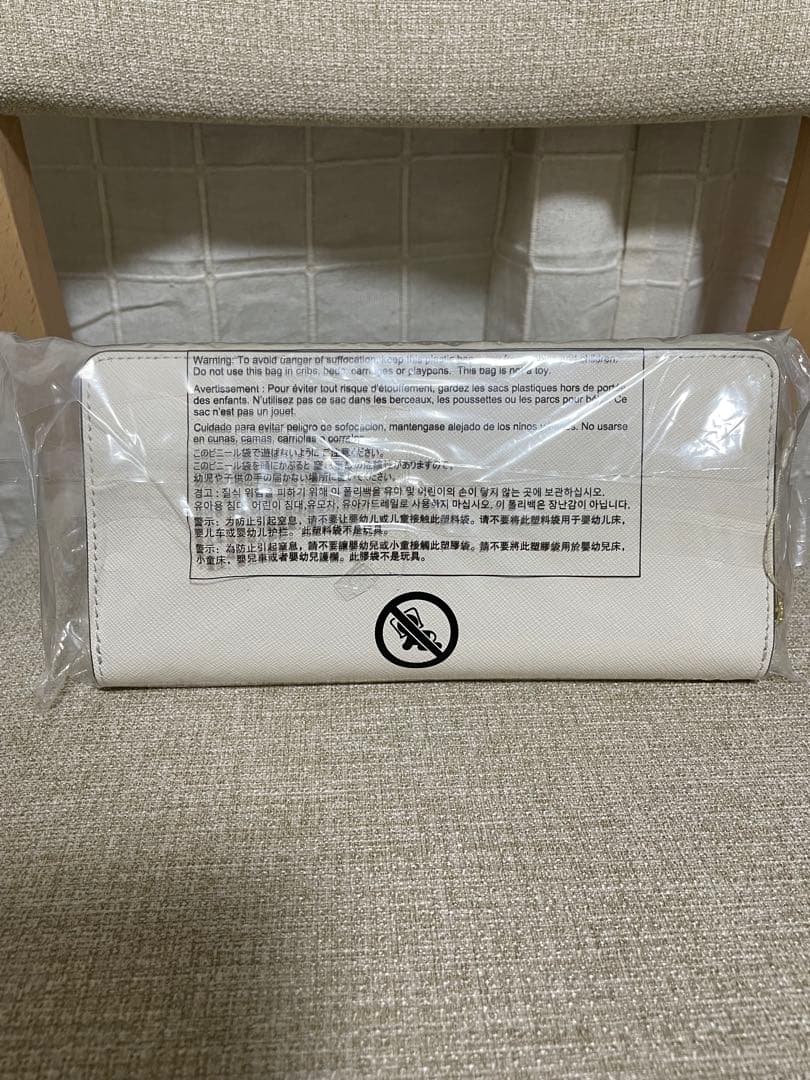 6677089luan　【新品未使用】MICHAEL KORS 長財布