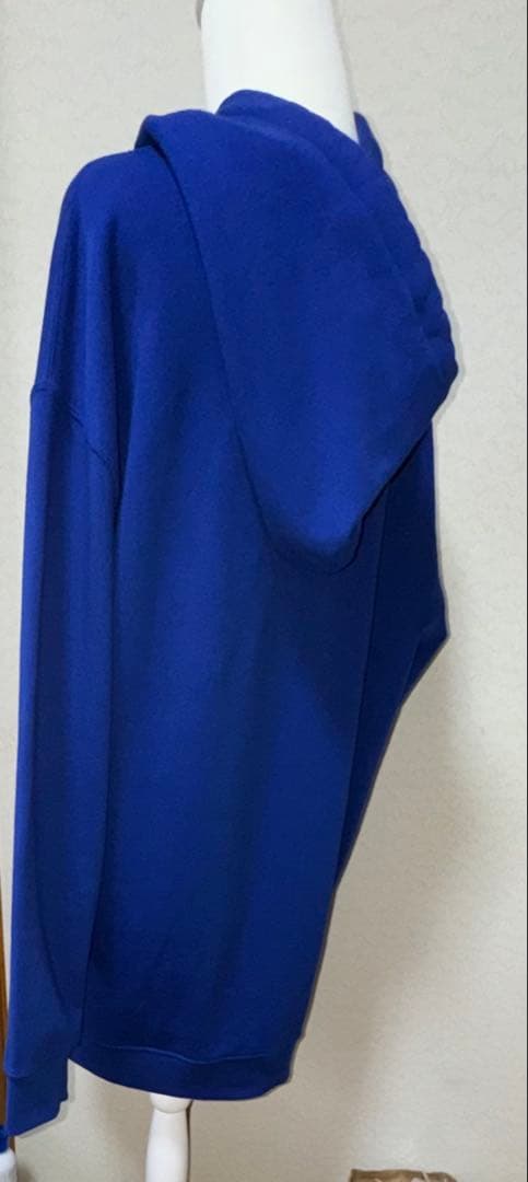 ME☆...BA様の予約MAX MARA フード付きパーカー 青