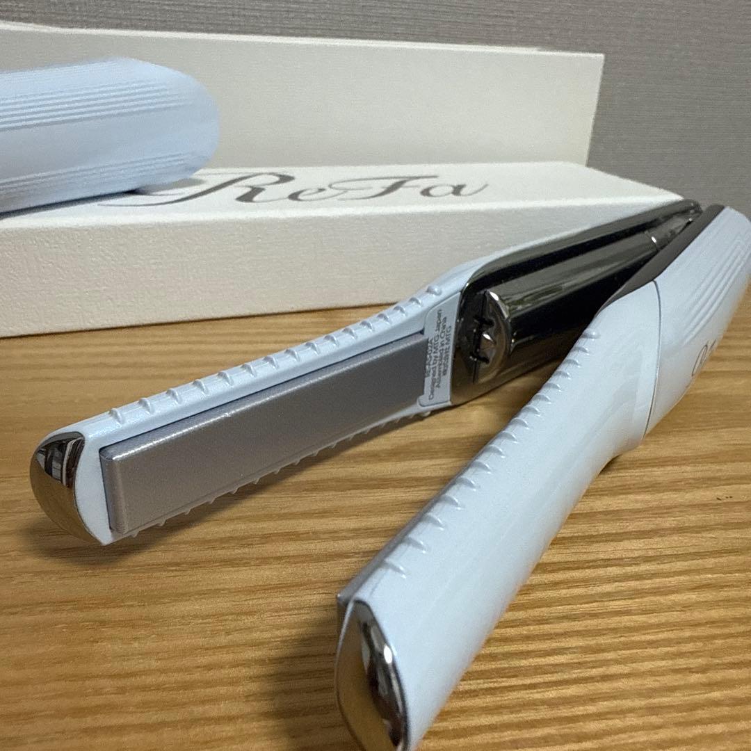 美品　ReFa リファ　フィンガーアイロン ホワイト USB充電ケーブル付属