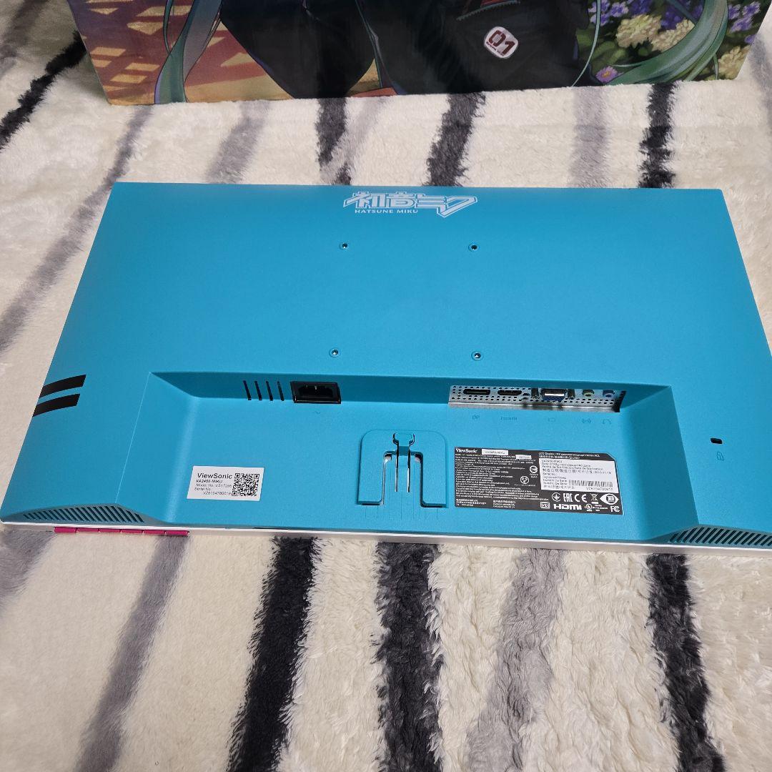 ￡初音ミク　HATSUNE MIKUノートパソコン ＆ ディスプレイセット￡