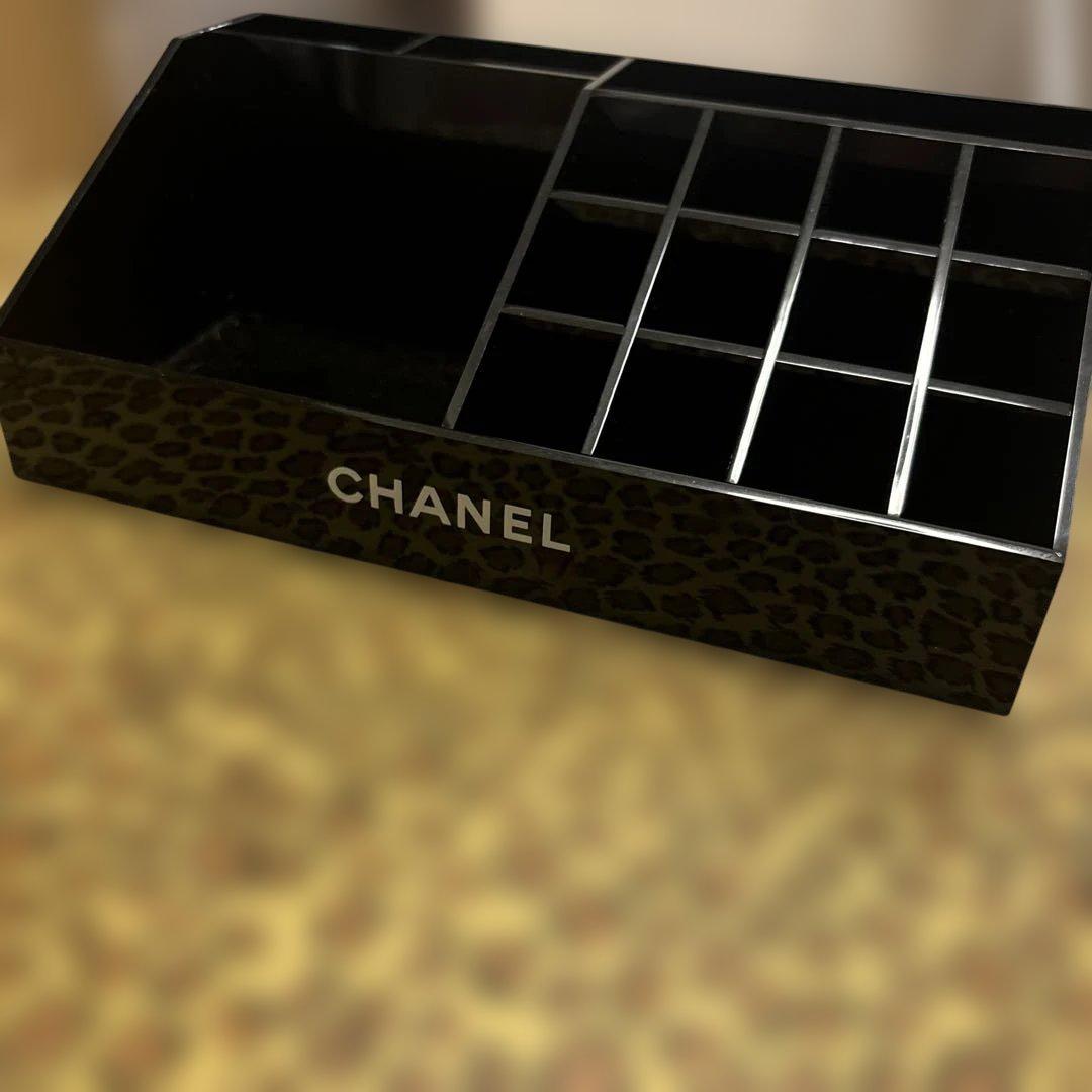 CHANEL 化粧品収納ボックス　アクリル　ノベルティ　シャネル　レア