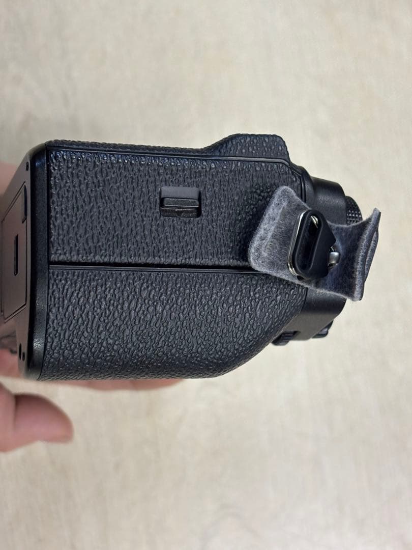 【期間限定値下げ美品】X-T4 本体　ミラーレス一眼カメラ X-T4 本体