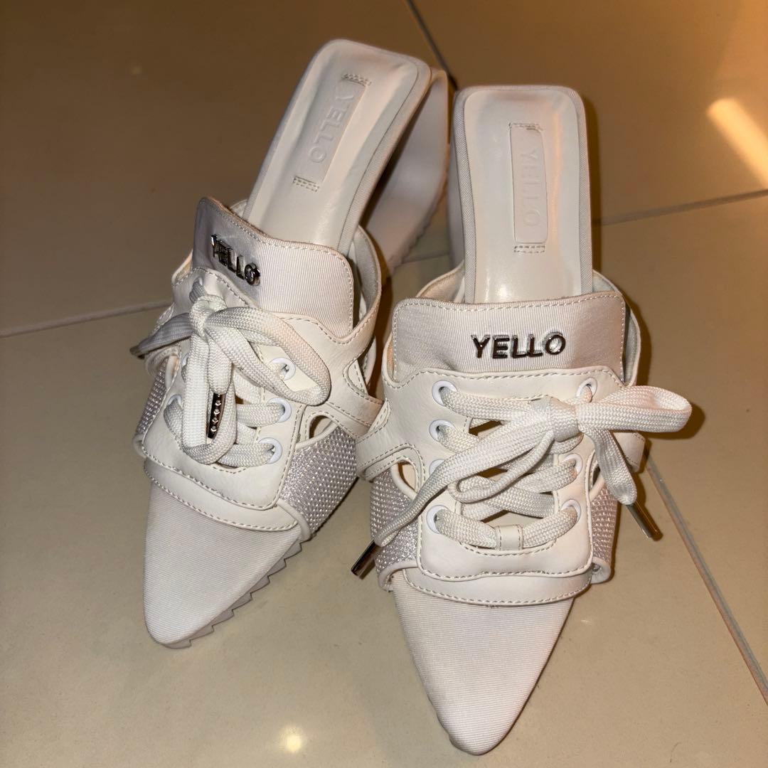 YELLO ホワイト レースアップ ミュール