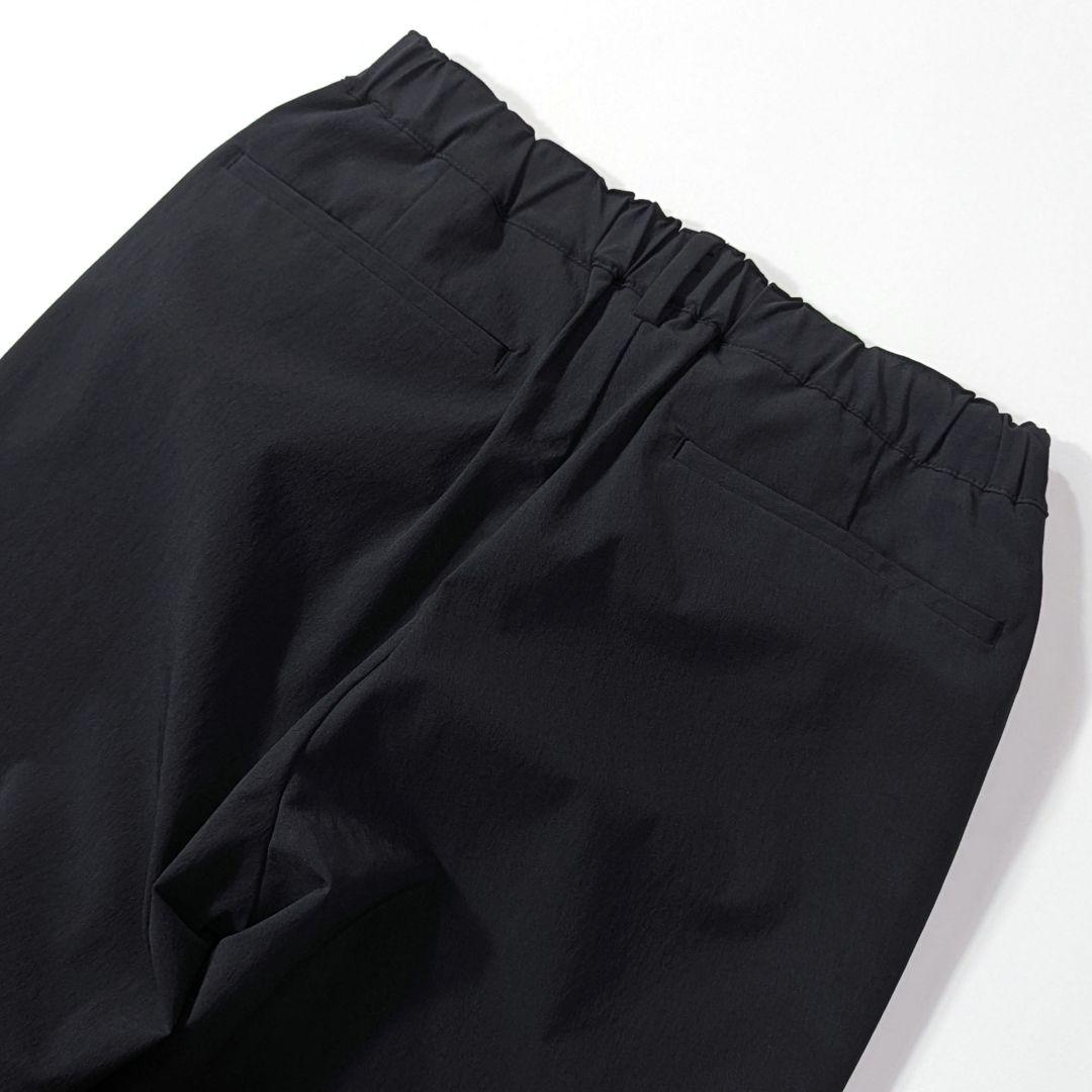 未使用級★BY 360 MASTER　1プリーツ　テーパードイージーパンツ　黒