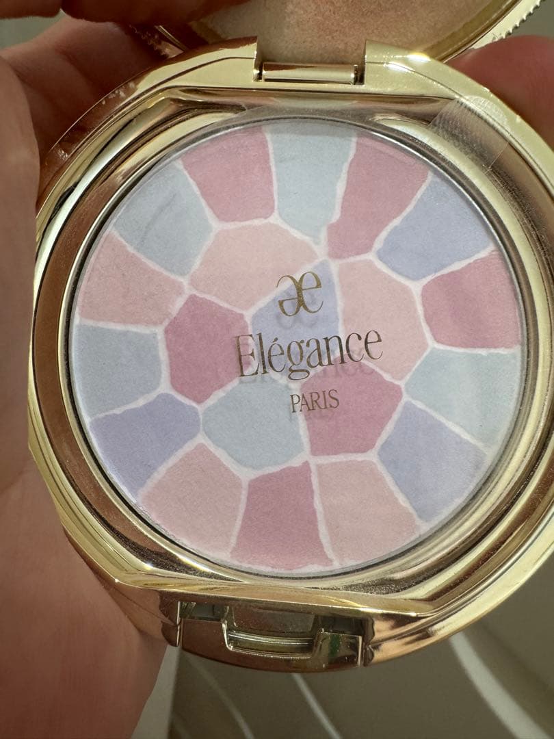 Élégance ルースパウダー
