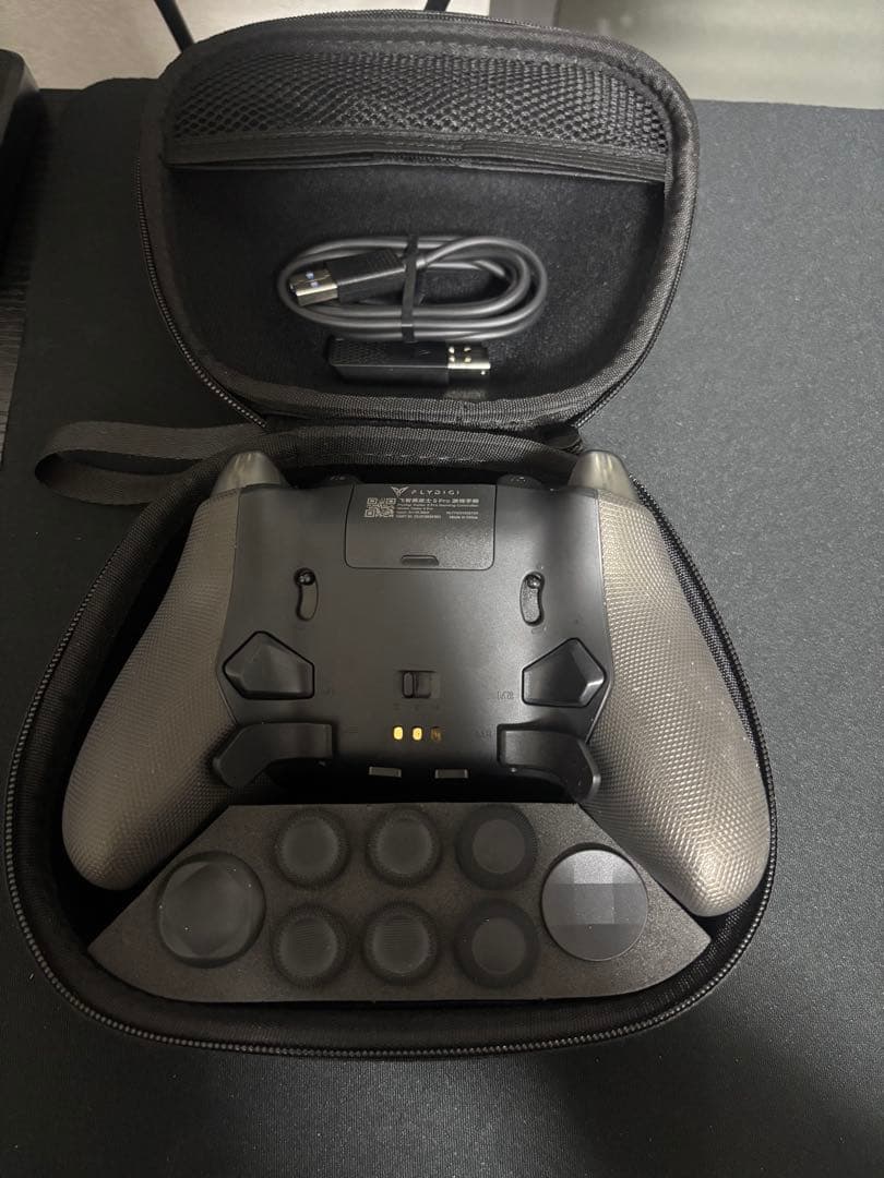 PC用ゲームコントローラー・コンバーター flydigi vader 5 pro