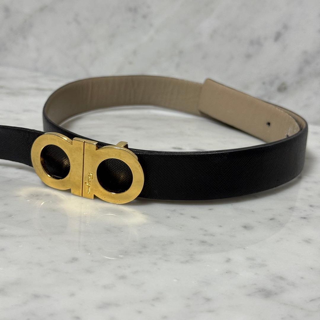 サルヴァトーレフェラガモ ベルモ 細ベルト 本革 レザー リバーシブル 金