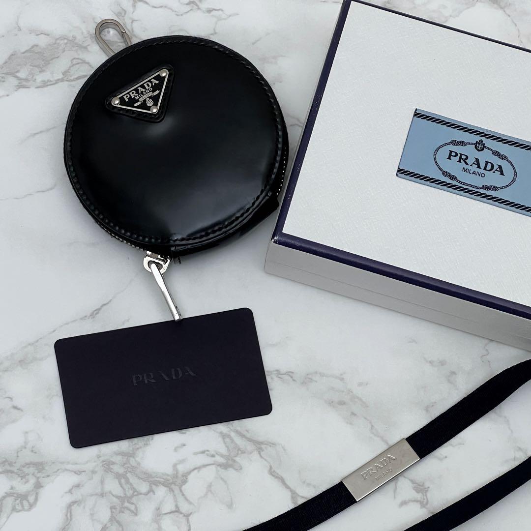 プラダ ブラッシュドレザー ラウンド ミニポーチ ケース ブラック