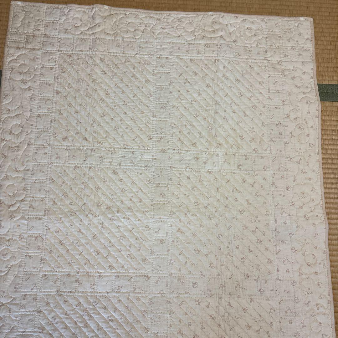 ハンドメイド 大判タペストリー　ウサギ柄