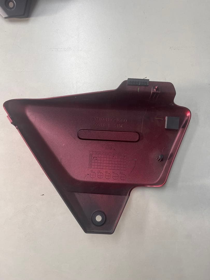 CB1100 EX タンク17ℓ　サイドカバー　セット