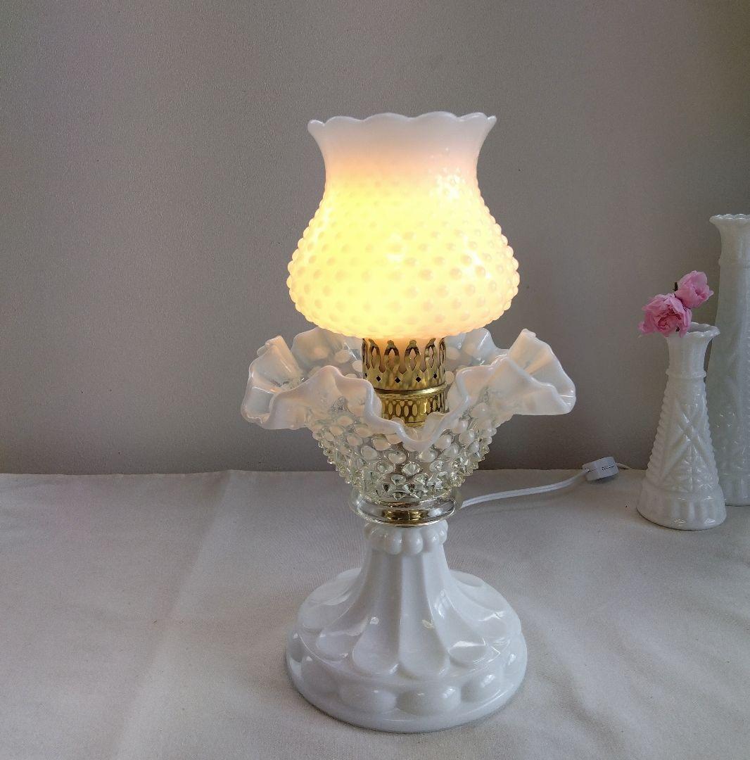 ☆フェントン ミルクガラス テーブルランプ オパールセント