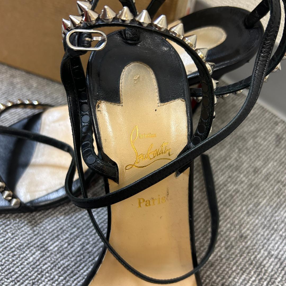 クリスチャンルブタン スタッズサンダル ブラック