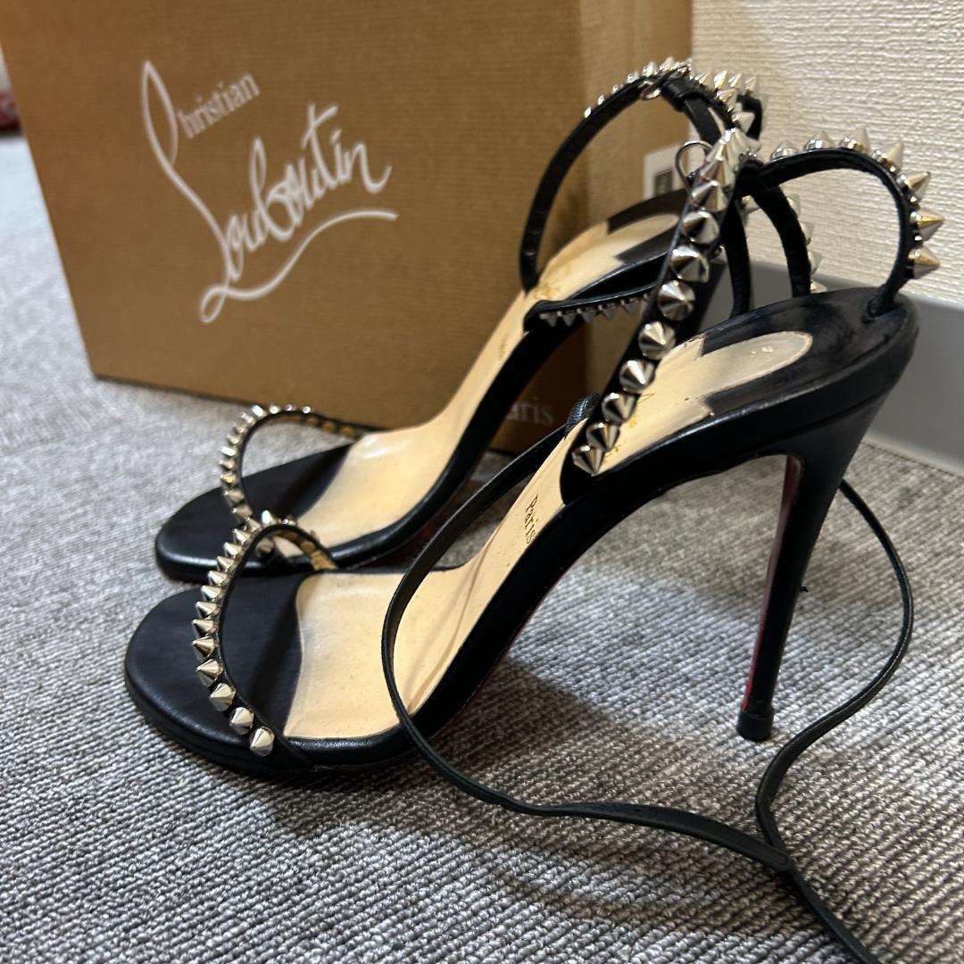 クリスチャンルブタン スタッズサンダル ブラック