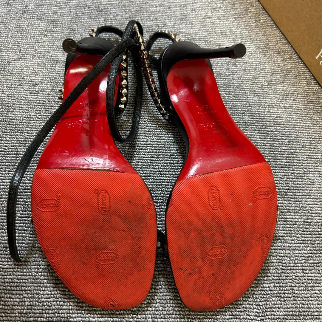 クリスチャンルブタン スタッズサンダル ブラック