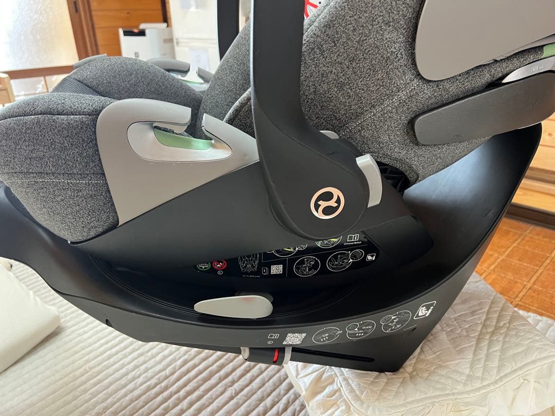 cybex サイベックス チャイルドシート　ベースT トラベルシステム対応
