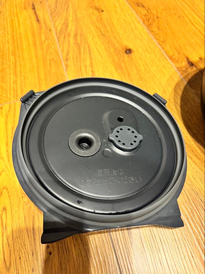 KARIN　象印 NP-BK10 炊飯器 黒