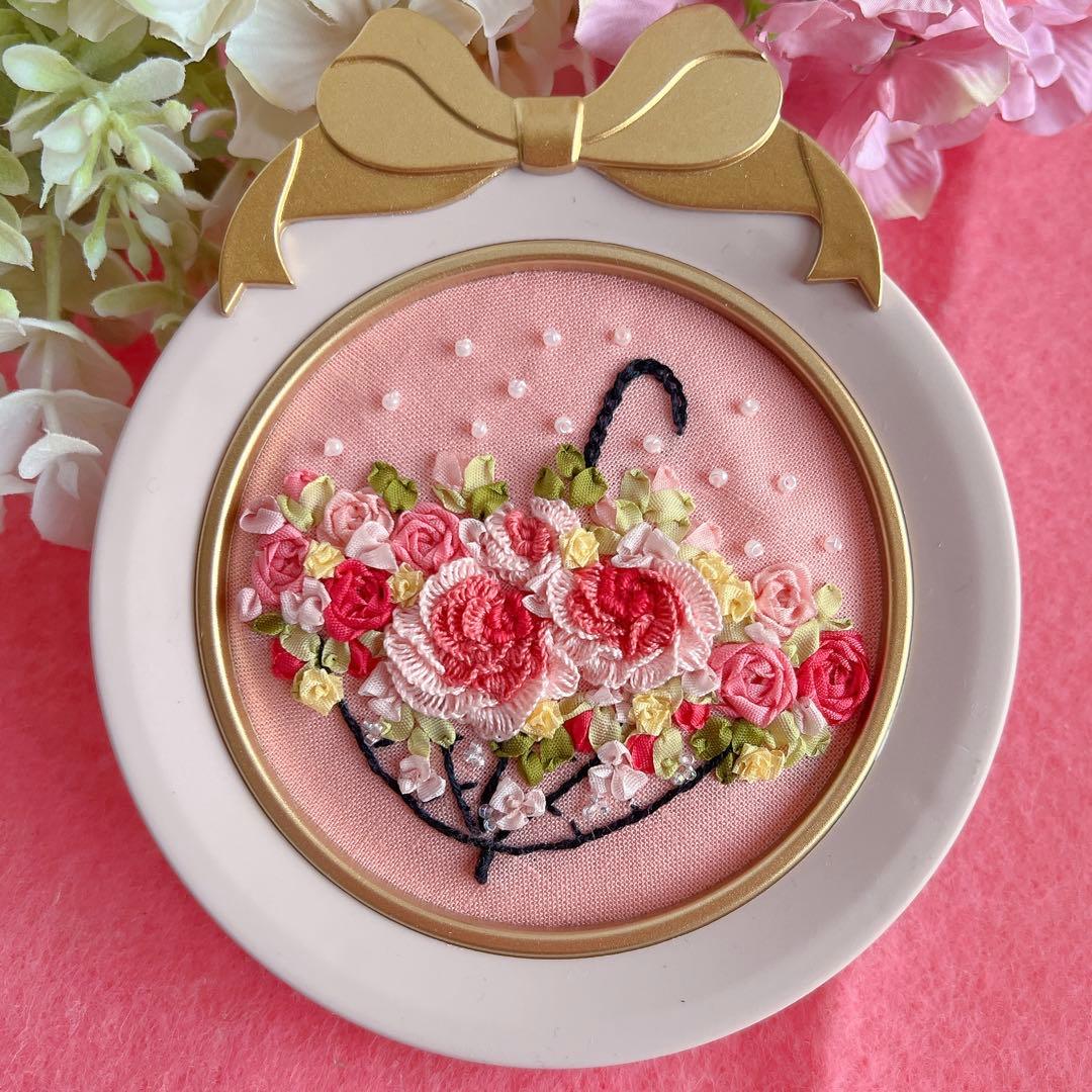 strawberry様♡専用です　ハンドメイド　 リボン刺繍フレーム