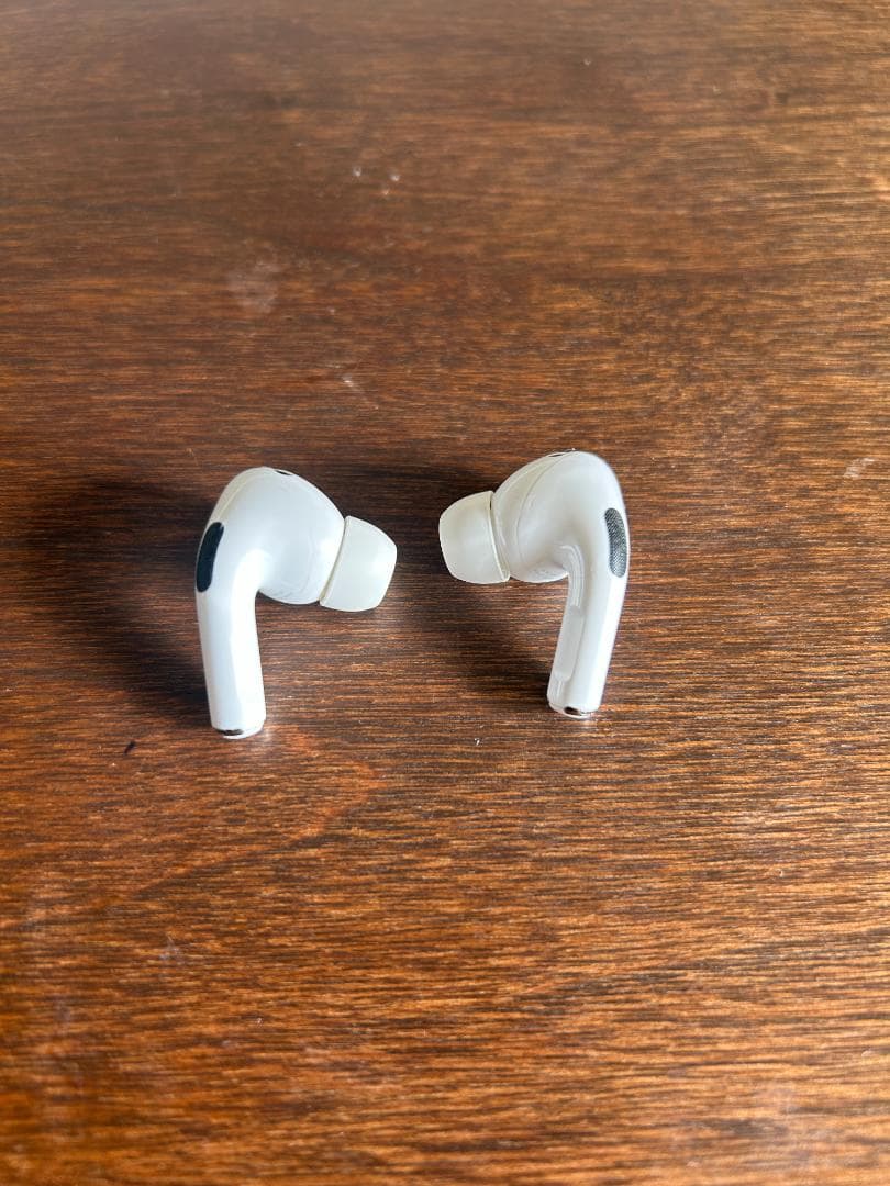 Airpods pro 第2世代　USB-TYPE Ｃ　Apple care付き