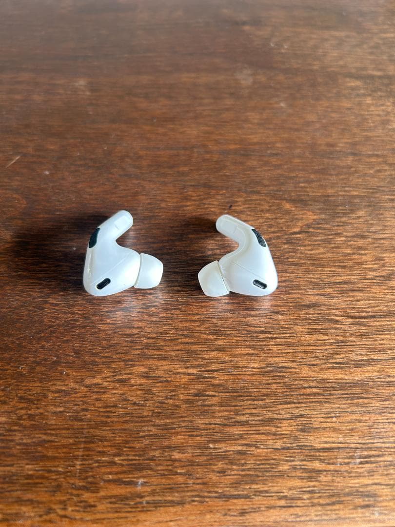 Airpods pro 第2世代　USB-TYPE Ｃ　Apple care付き