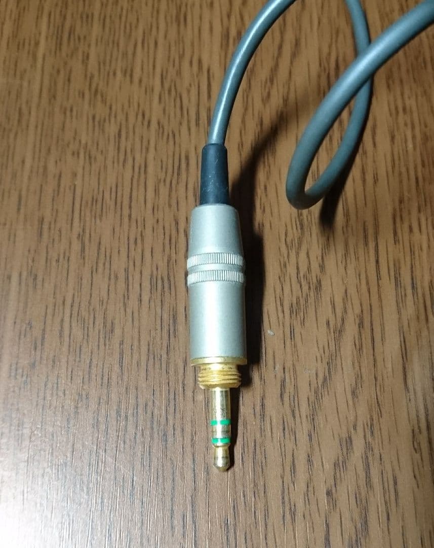 ヘッドホン SONY MDR-F1