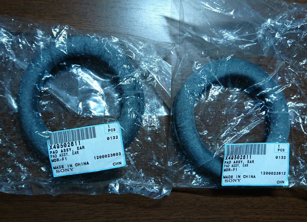 ヘッドホン SONY MDR-F1