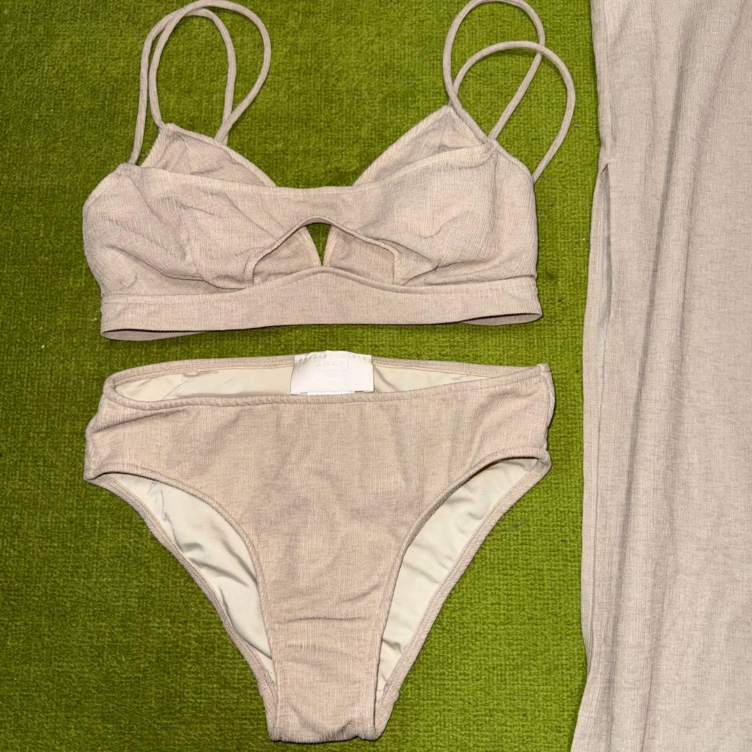 @._.@ 品　　AMERI 水着　3点セット