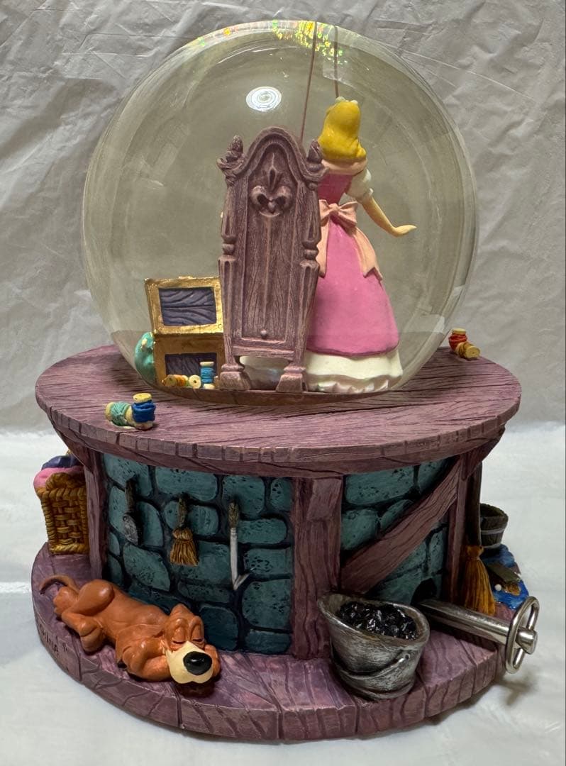 ディズニー シンデレラ オルゴール付き スノーグローブ