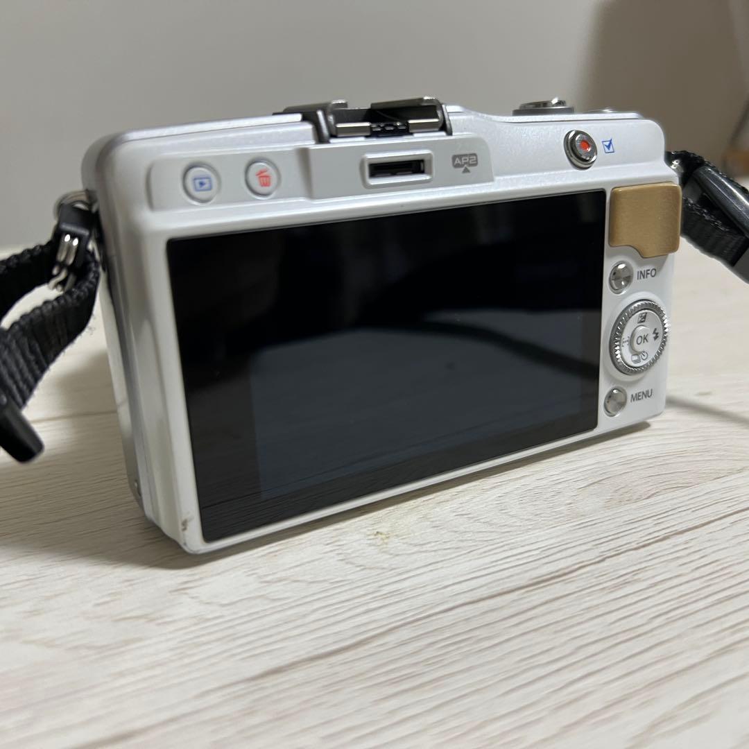 OLYMPUS PEN Mini E-PM2 ミラーレス一眼