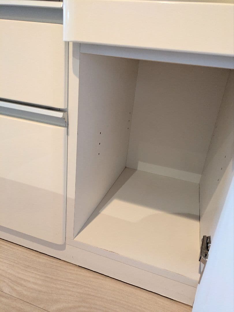 【11/23までの限定出品】ニトリ　ホワイト食器棚　スライド式引き出し付き