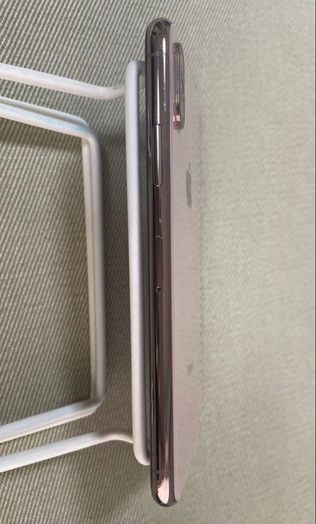 Apple iPhone XS 64GB ゴールド 本体　中古