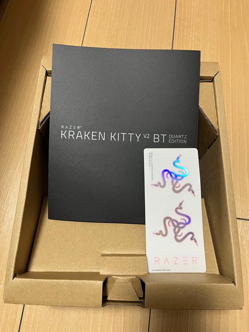 Razer Kraken Kitty V2 BT クォーツピンク