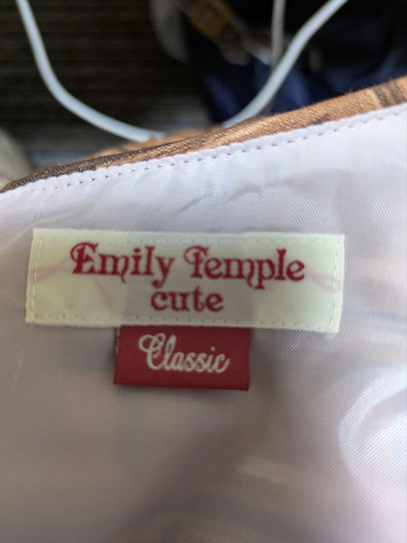 リボン柄ブラウンノースリーブワンピース