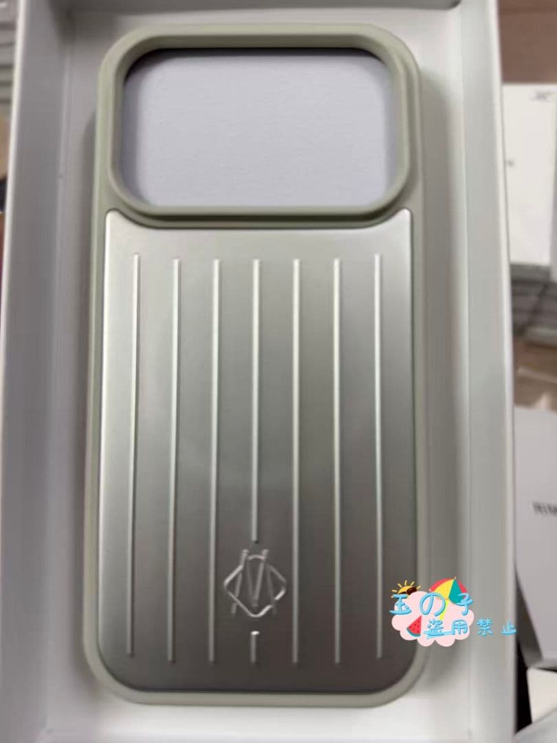 RIMOWAiPhone 17 Proストライプデザインケースワイヤレス充電対応