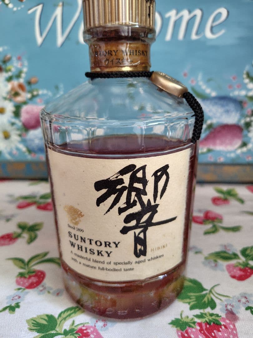 【美品】　サントリー 　ウイスキー　フィルム剥がれ　響　裏金ラベル　裏金ラベル