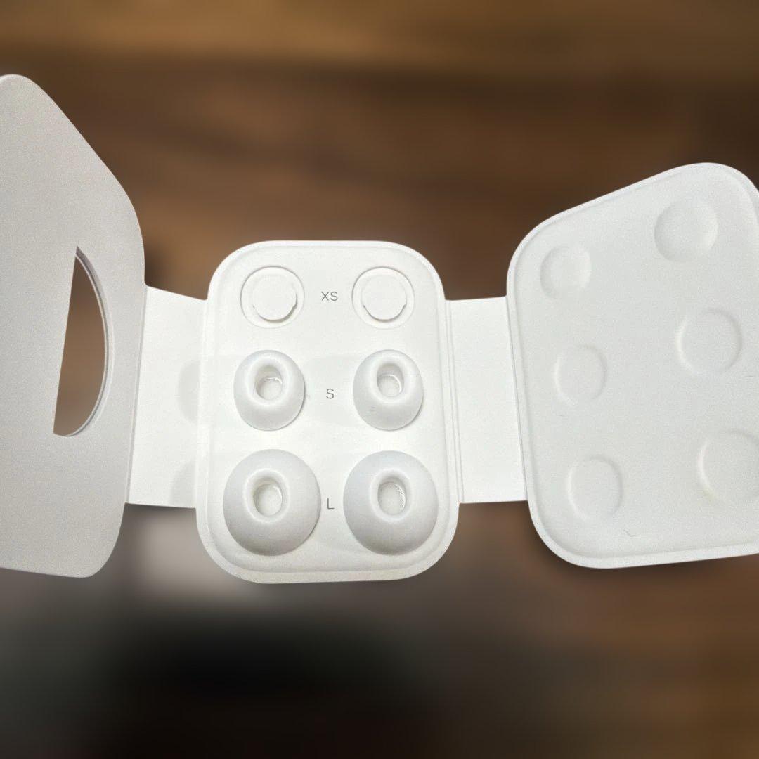 AirPods Pro 第2世代 (Lightning) + 高級イヤーピース付