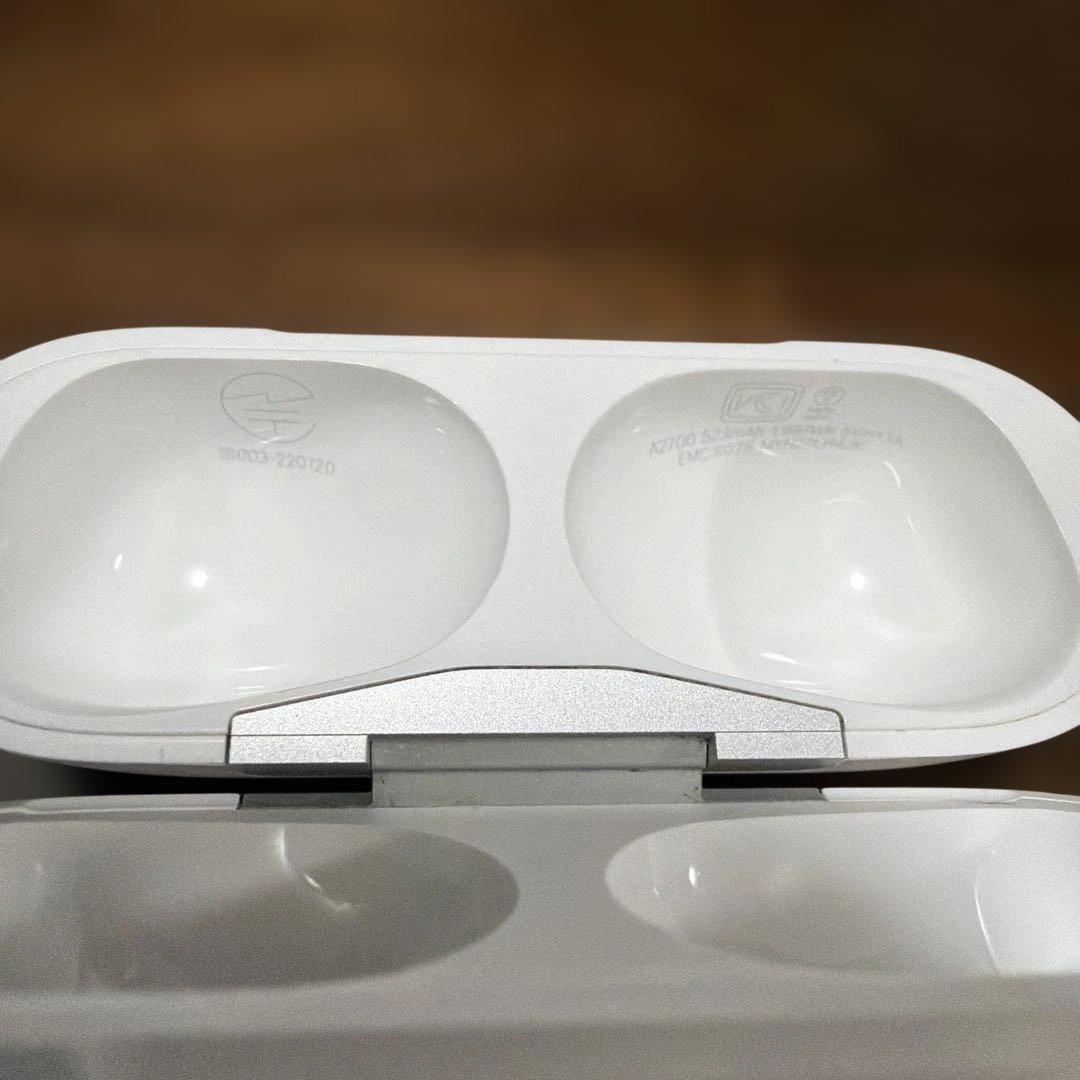 AirPods Pro 第2世代 (Lightning) + 高級イヤーピース付