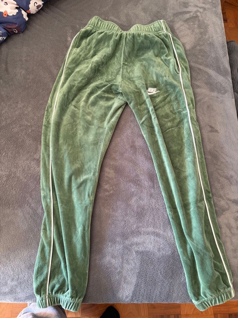 Nike ベロアセットアップ