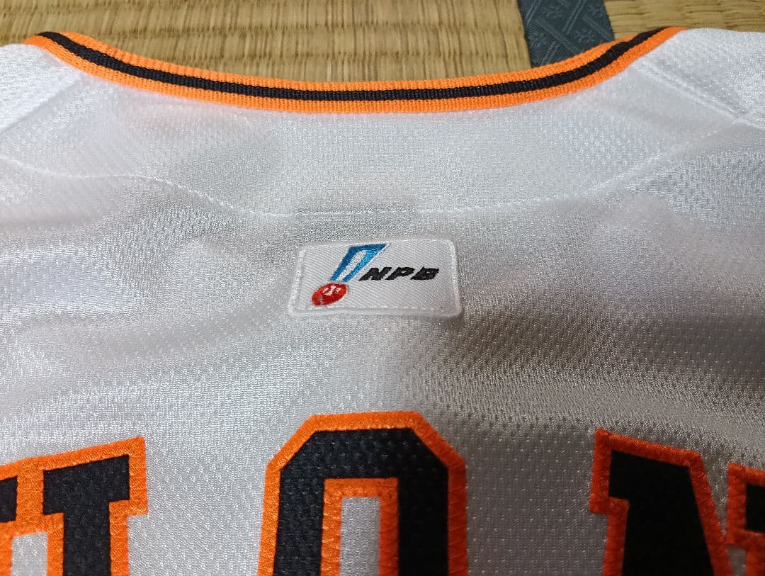 読売　巨人　長野久義選手 プロコレクション チャンピオンエンブレム付ユニフォーム