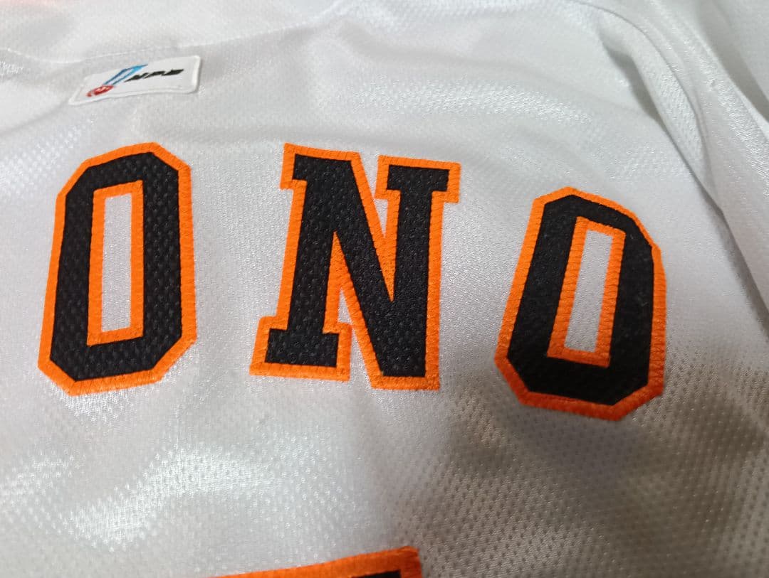 読売　巨人　長野久義選手 プロコレクション チャンピオンエンブレム付ユニフォーム