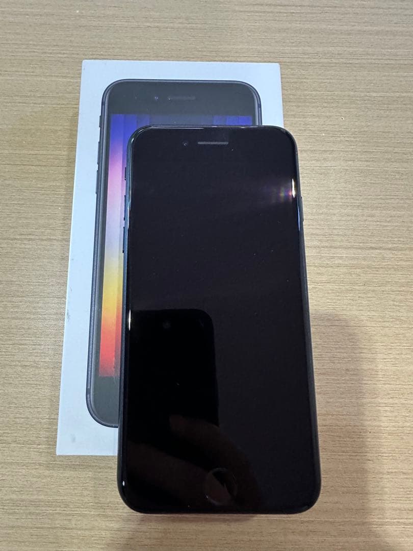 iPhone SE 第3世代　64GB ブラック SIMフリー