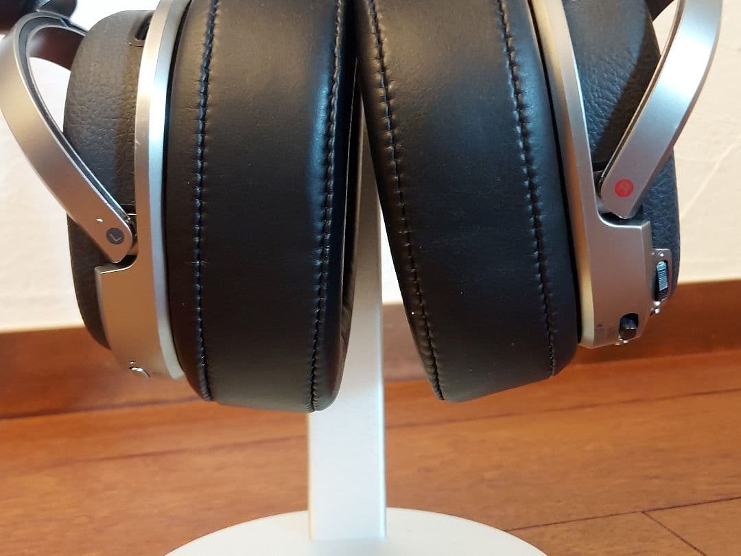 SONY MDR-HW700 ワイヤレスヘッドフォン　スタンド付き