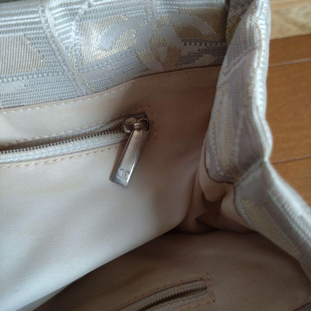 CHANEL ベージュ キャンバス ハンドバッグ