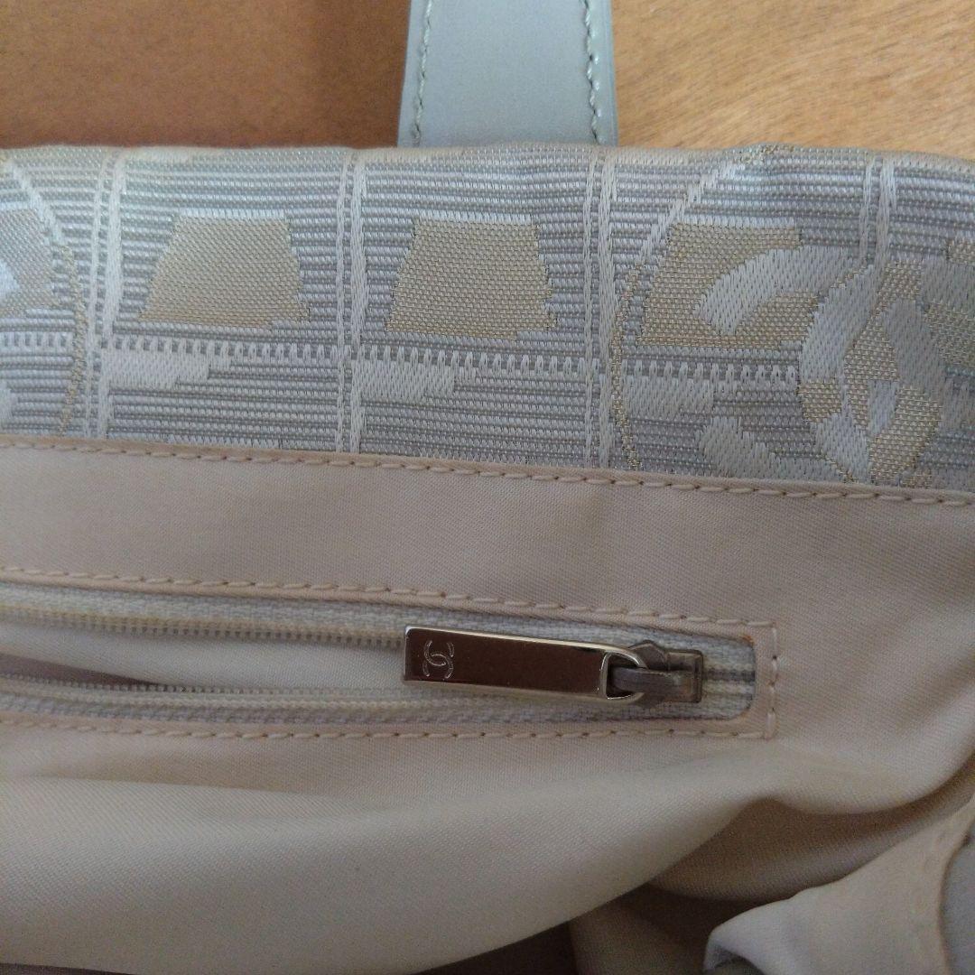 CHANEL ベージュ キャンバス ハンドバッグ